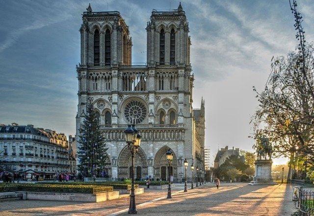 5e Arr Place Saint Michel Parijs